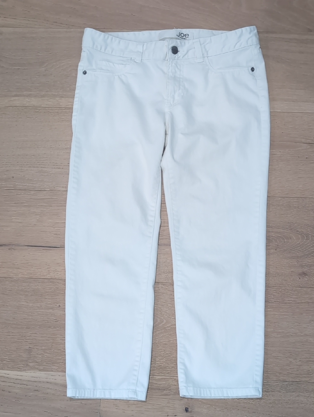 Joe Cropped White Chino